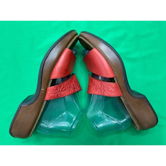 Dansko women’s Red leather slide sandals with two straps size 40 (US 9) - Picture 9 of 16